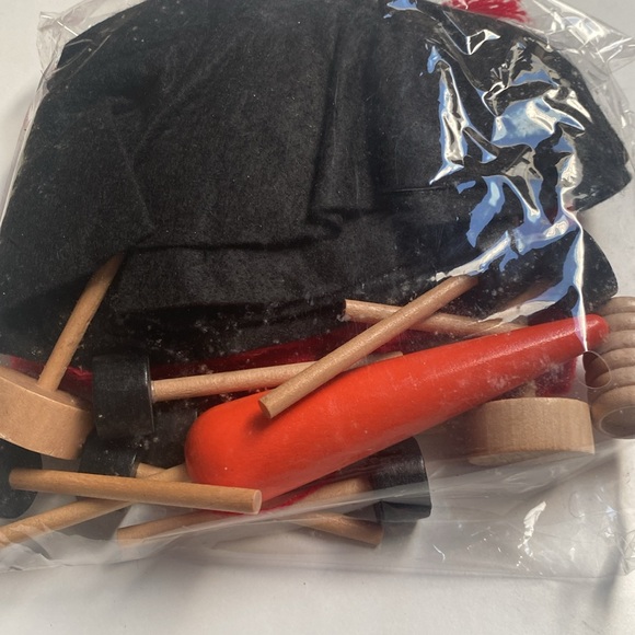 Winter Snow Snowman Kit - Picture 3 of 5